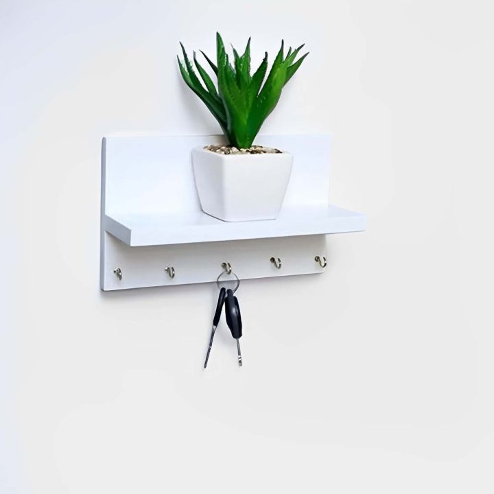 Wooden Wall Hanging Key Holder for Functional Wall Decoration and Organization 002