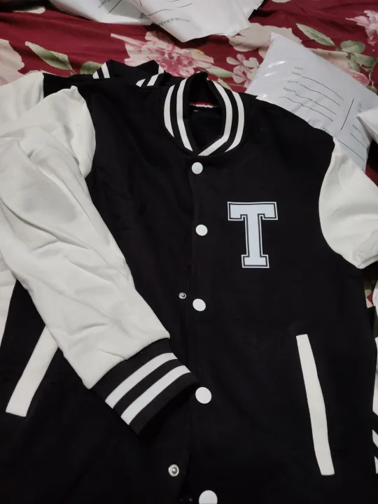 Unisex%20Varsity%20Jacket,%20Letter%20Jacket,%20Customized%20Jacket,%20letter%20customizable%20-%20Image%205