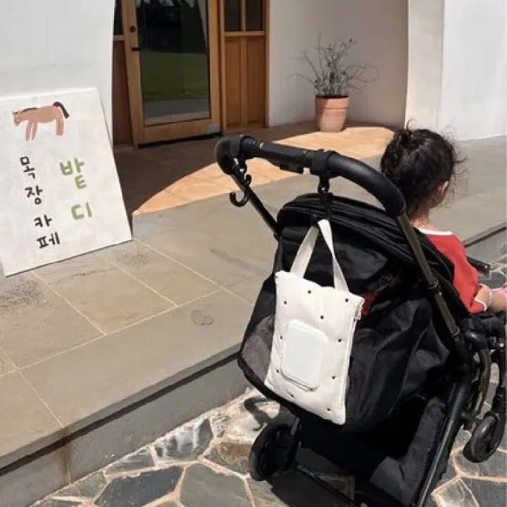 Portable%20Wet%20Wipes%20Case%20Pram%20Bag%20Extraction%20Flip%20Tissue%20Boxes%20Baby%20Stroller%20Accessories%20Towel%20Cover%20Newborn%20Hanging%20Bag%20for%20Cart%20-%20Image%202