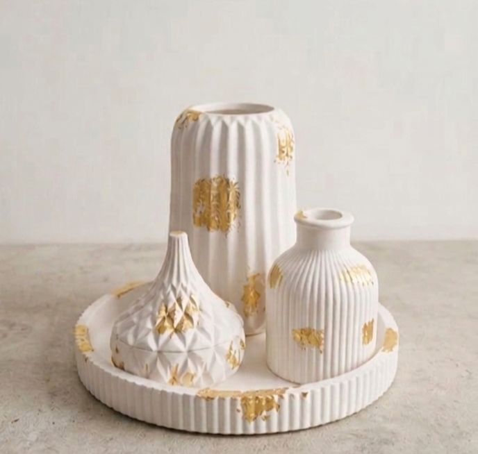 Elegant%20Marble%20&%20White%20Ribbed%20Home%20Decor%20Set%20-%20Vase,%20Diffuser,%20Trinket%20&%20Tray%20(4%20Items)%0AHome%20Decoration%20Items%20-%20Image%205