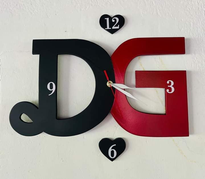 Wooden%20wall%20clock%20-%20Image%202