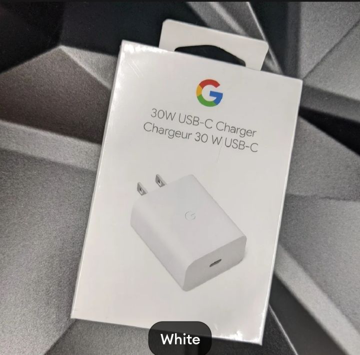 Google%20Pixel%2030W%20Fast%20Charger%20Efficient%20Power%20Adapter%20for%20Quick%20Charging%20-%20Image%202