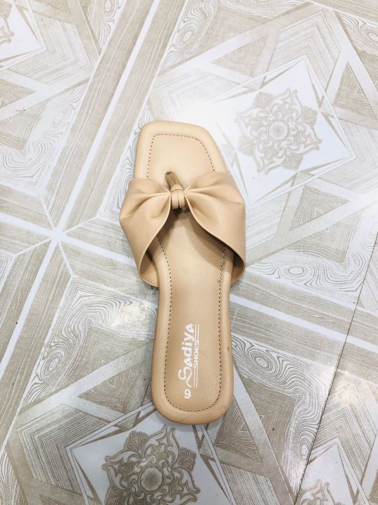 Girls%20Fashionable%20Cute%20Look%20Slim%20Flat%20Shoes%20%7C%20Solid%20Color%20Butterfly%20Sandal%20-%20Image%209