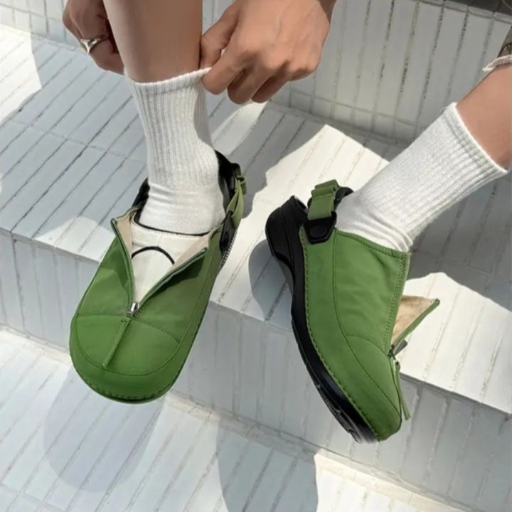 2026%20New%20Lightweight%20Slip-On%20Beach%20Shoes%20Thick%20Bottom%20Outdoor%20Couples%20Slippers%20Easy%20to%20Wear%20Home%20Comfortable%20Sandals%20-%20Image%203