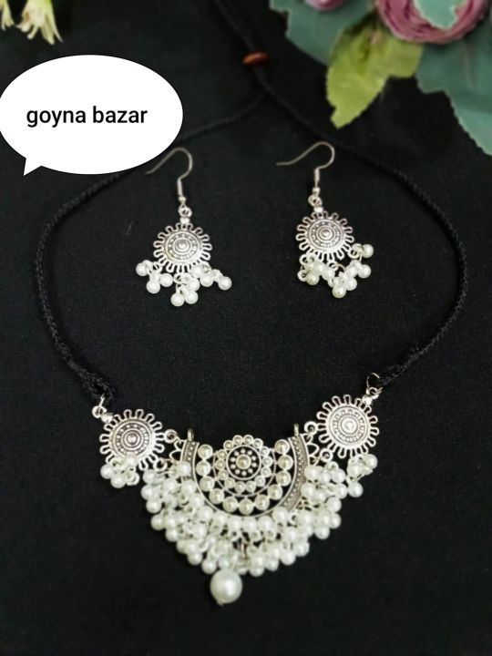 Indian%20Necklaces%20Jewelry%20for%20Women%20Gold%20Plated%20Zirconia%20Stone%20Fashionable%20And%20Stylish%20Women's%20Necklace%20Set%20-%20Image%203