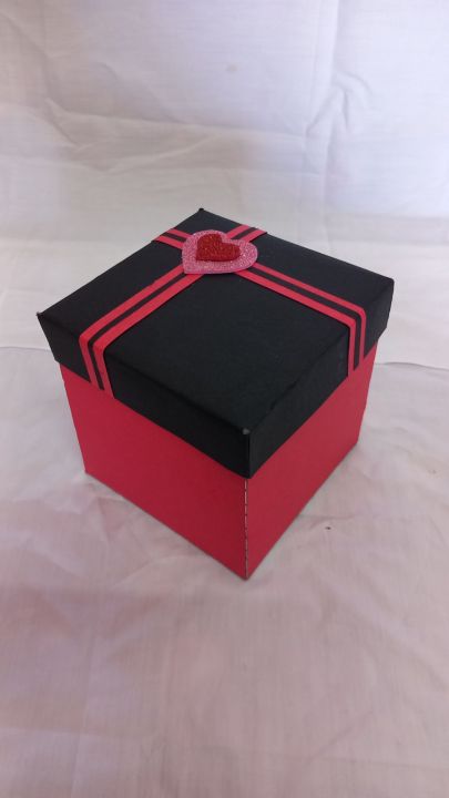 love%20Explosion%20box%20-%20Image%203