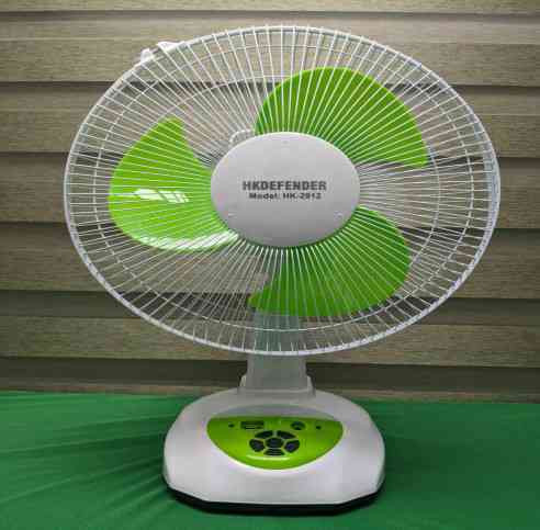 Rechargeable%20Fan%20Defender%202912%20-%20Image%202
