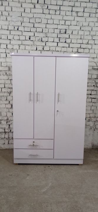 White%20Almari%20%7C%20New%20Almari%20%7C%20Black%20Almari%20%7C%20costumize%20almari%20-%20Image%203