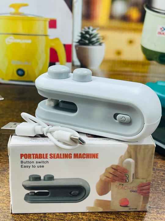 PORTABLE%20SEALING%20MACHINE%20Keep%20Your%20Food%20Fresh%20&%20Safe%20Anytime!%20%20Reseal%20opened%20packets%20easily%20-%20Image%202