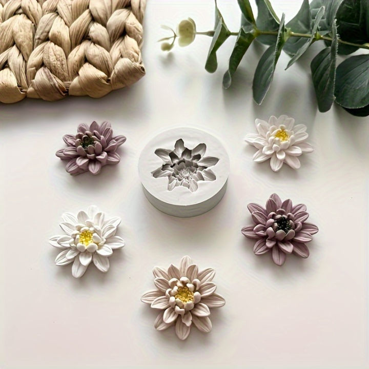 1Candle%20Aromatherapy%E3%80%81Silicone%20Flower%20Resin%20Casting%20Mold%20for%20Clay%20Craft%20and%20Crystal%20Epoxy%20Resin%20Mold-DIYHandmade%20Flower%20Design%20Re%20-%20Image%205