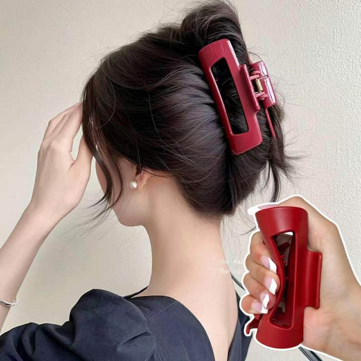 Safe%20Soft%20Silicone%20Shark%20Clip%20Anti%20Collision%20Protection%20for%20The%20Back%20of%20The%20Head%20Anti%20Fall%20Women's%20Hair%20Clip%20Advanced%20Feeling%20-%20Image%202