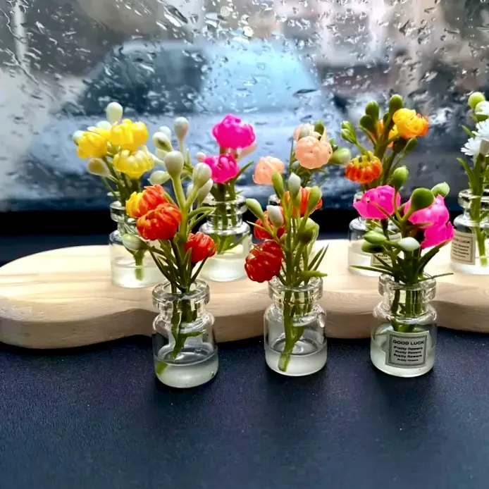 Mini%20flowers%20with%20clear%20glass%20vest%20gift%20car%20decorations%20mini%20present%20-%20Image%206