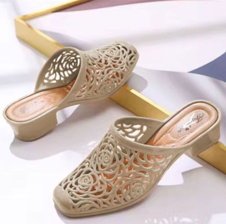 Rubber%20Soft%20Block%20Heel%20Shoes%20for%20Women%20-%20Beautiful%20Block%20Heel%20cut%20shoes%20for%20women%20-%20Image%208