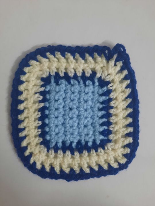 Crochet%20Mats%20(3%20different%20shapes),%206%20piece%20Coaster%20set%20(2%20Mats%20of%20each%20shape),%20Hand%20knitted%20Mats%20from%20Mama's%20Knit%20Collection%20by%20SBM.HomeGoods%20-%20Image%203
