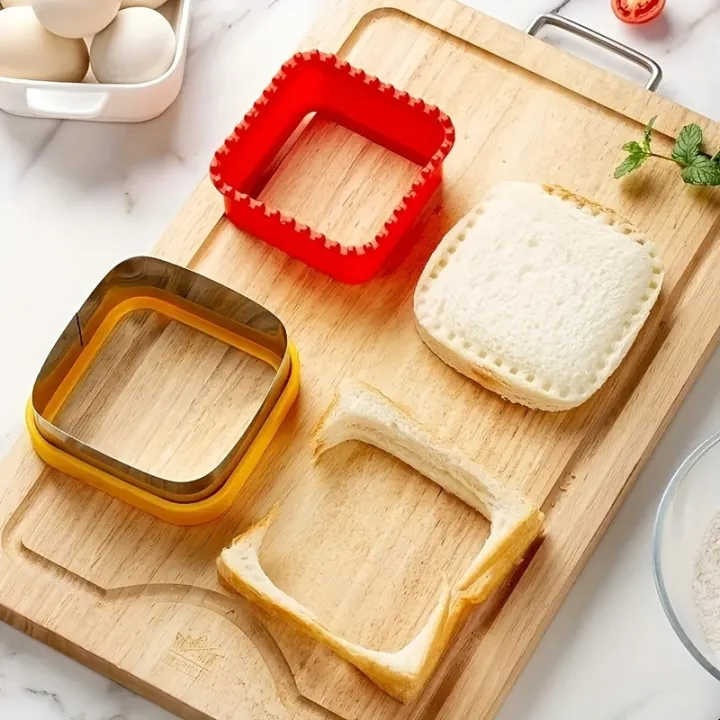 Sandwich%20Cutting%20Machine%20and%20Sealing%20Machine,%20Stainless%20Steel%20and%20Plastic%20Biscuit%20Cutting%20Machine,%20Square%20Pastry%20Cutting%20Machine%20-%20Image%204
