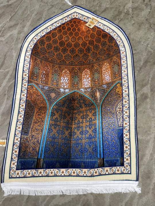 80x120%20cm%20Premium%20Velvet%20Jay-e-Namaz%20%E2%80%93%20Soft,%20Thick,%20Non-Slip%20Prayer%7C%20Comfortable%20Sajjadah%20for%20Daily%20Prayers%20-%20Image%204