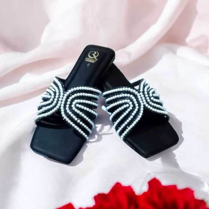 Heels%20%20_.%20Sandals.%20_.%20Flats.%20_.%20Sleepers.%20_.%20Sandals%20for%20girls.%20_.%20Flat%20shoes%20for%20women.%20_.%20Perfect%20for%20wading%20&%20party's%20-%20Image%203