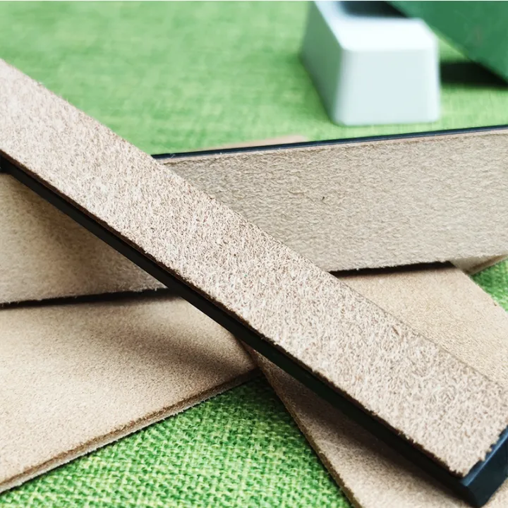 Natural%20Cowhide%20Sharpen%20Compound%20Sharpening%20Wax%20Grinding%20Polishing%20Paste%20Honing%20Strop%20with%20Base%20Leather%20Machine%20Knife%20Sharpener%20-%20Image%203