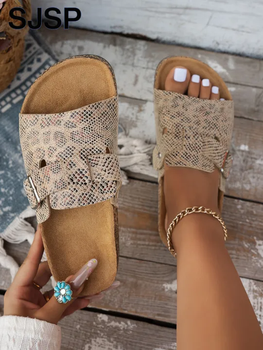 Women's%20Casual%20Retro%20Animal%20Snake%20Print%20Slippers%20and%20Sandals%20-%20Stylish%20Buckle%20Single-Strap%20Design,%20Non-Slip%20Pvc%20Sole,%20Comfortable%20Pu%20Upper,%20Suitable%20for%20Casual%20Beach%20Wear,%20Indoor%20and%20Outdoor%20Outfits,%20Spring%20and%20Summer%20Series%20Women's%20Shoes%20-%20Image%203