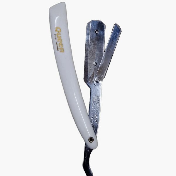 Queen%20Blade%20Razor%20profationl%20and%20Parlor,home%20use,%20Made%20in%20Pakistan.%20-%20Image%204