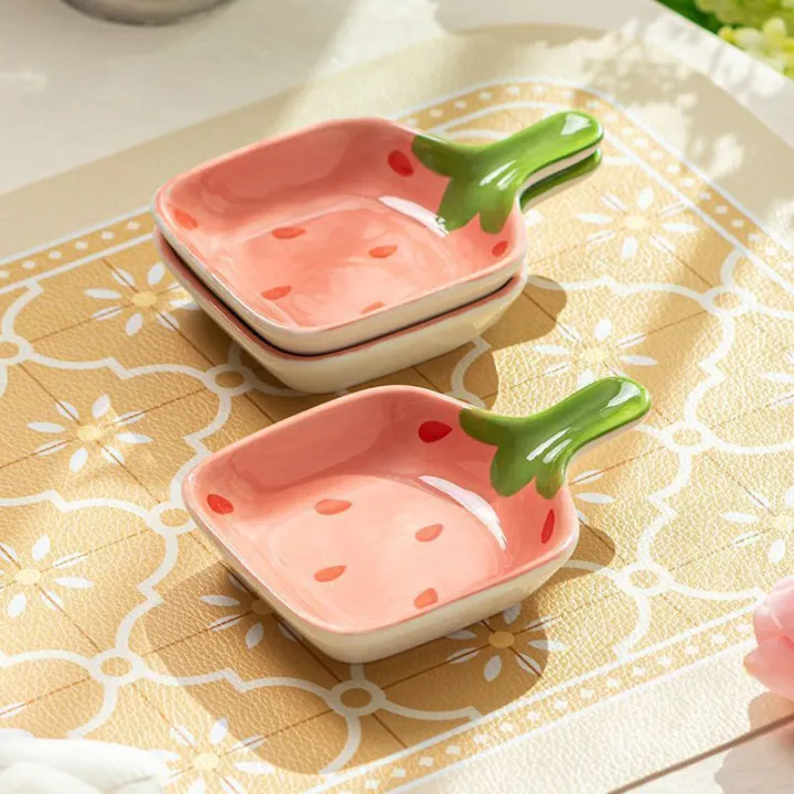 Super%20Cute%20Cartoon%20Strawberry%20Dipping%20Saucer%20Household%20Three-Dimensional%20Ceramic%20Saucer%20Ketchup%20Snack%20Plate%20Vinaigrette%20-%20Image%205