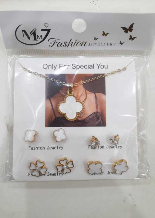 Pack%20of%20Necklace+%204%20pair%20of%20Earrings.%20Clover%20Necklace%20set%20with%204%20pair%20Earrings.%20Most%20demanded.%20-%20Image%205