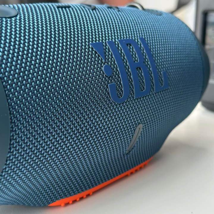 JBL%20Xtrmm%204%20Mini%2016W%20Power%20Wireless%20Bluetooth%20Speaker%20With%20Hanging%20Belt%20JBL%20Real%20Logo%20A%20Grade%20High%20Quality%20Premium%20Xtreme%204%20Mini%20Bluetooth%20Speaker%20High%20Quality%20-%20Image%206