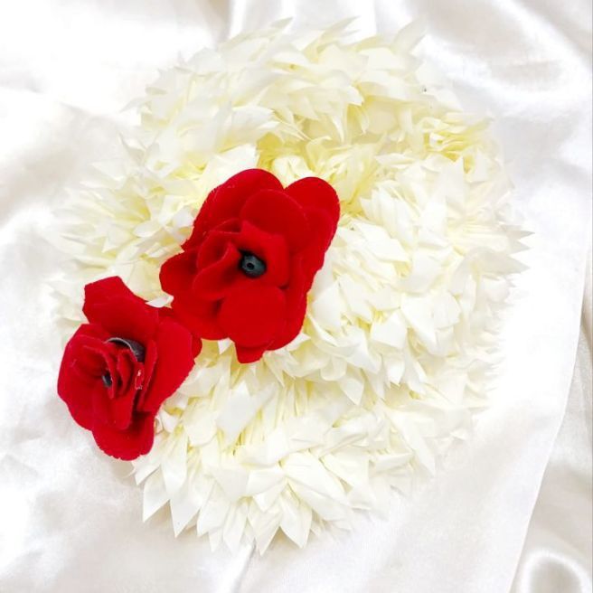 Artificial%20flower's%20gajra%20by%20A'H%20JEWELLERY%20COLLECTION%20best%20for%20both%20girls%20and%20women%20best%20for%20all%20occasions%20specially%20mayyon%20and%20mehindi%20and%20milaad%20-%20Image%202