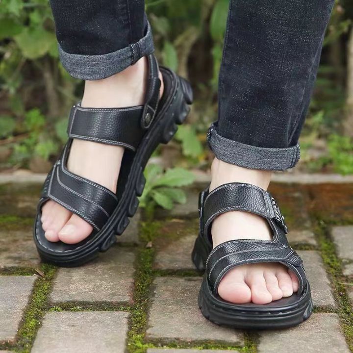 100%25%20Soft%20Sole%20Men's%20Sandals%20-%20Summer%20Waterproof%20Anti-Slip%20Beach%20Shoes,%20Thick%20Cushioned%20Premium%20Slides%20Durable%20Comfortable%20-%20Image%204