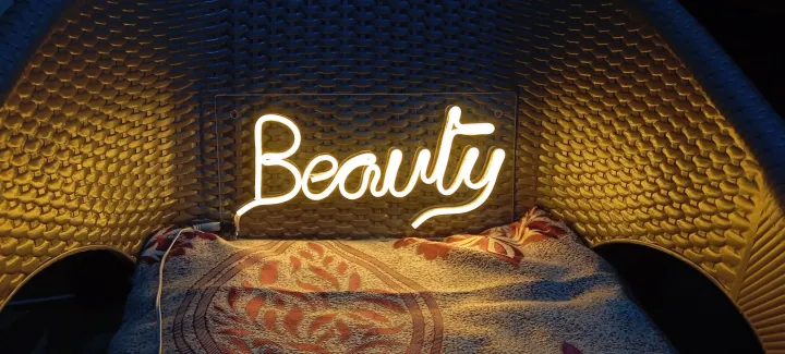 Customised%20Neon%20Names%20-%20Image%202