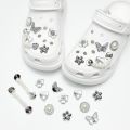 2026 Summer Luxury Shoe Charms Set Accessories for Clogs Diamond Butterfly Flower Pearl Chain DIY Shoes Decorations Girl. 