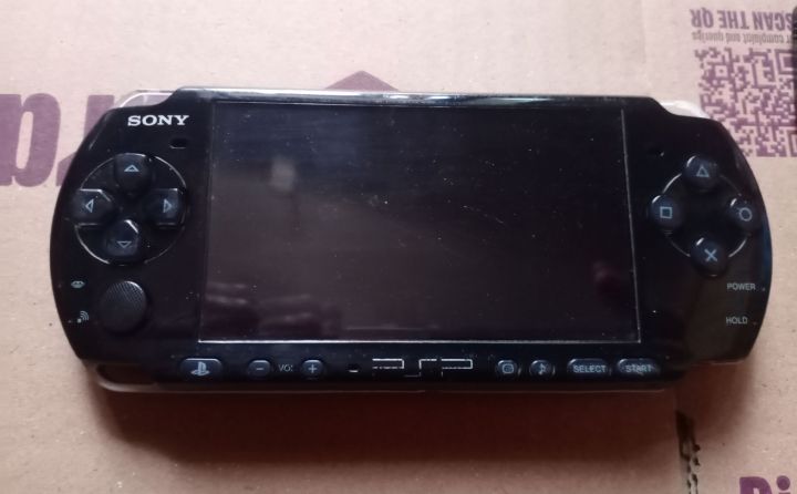 PlayStation Portable- Refurbished - Psp - 3000 Core Pack System - Piano Black