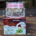 Natural Pearl Whitening & Anti Aging Cream. 