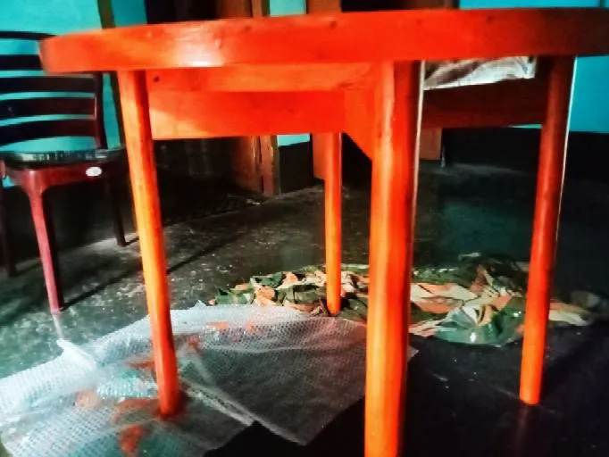 Daining%20table%204%20seat%20-%20Image%202