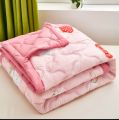 6-foot silk blanket, thin version, soft texture, light weight, dustproof, cute pattern. 