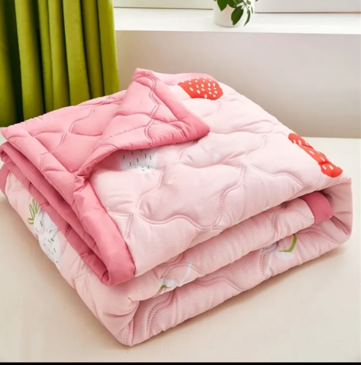 6-foot%20silk%20blanket,%20thin%20version,%20soft%20texture,%20light%20weight,%20dustproof,%20cute%20pattern%20-%20Image%203