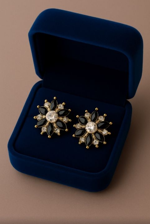 Elegant%20flower%20design%20earrings%20for%20women%7Cblack%20&%20white%20colour%7Cfashionable%20earrings%20for%20girls%7CIzkha%20Elegance%20-%20Image%205
