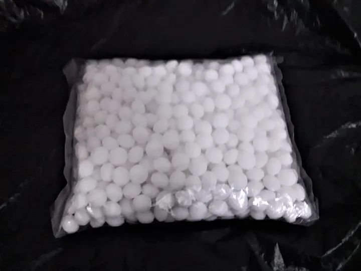 Naphthalene%20balls%201kg%20-%20Image%202