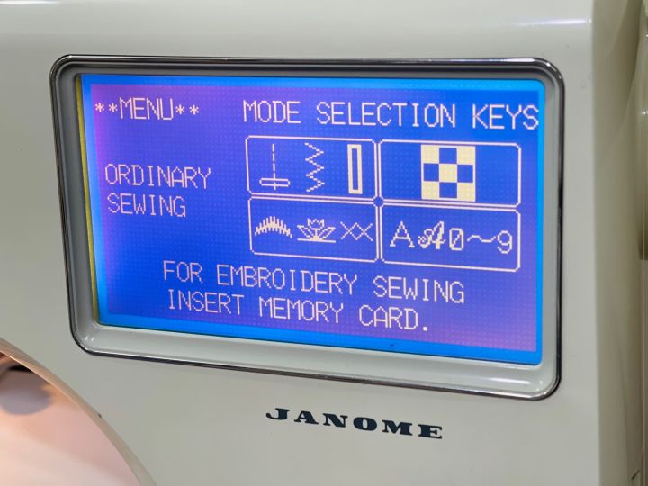 Janome%209000%20Embriodery%20sewing%20machine%20-%20Image%205