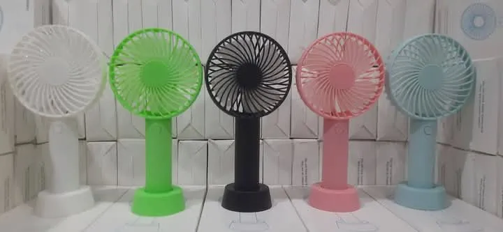 Portable%20mini%20fan%20for%20indoor%20and%20outdoor%20use%20-%20%E0%A6%AE%E0%A6%BF%E0%A6%A8%E0%A6%BF%20%E0%A6%AB%E0%A7%8D%E0%A6%AF%E0%A6%BE%E0%A6%A8%20-%20Image%205