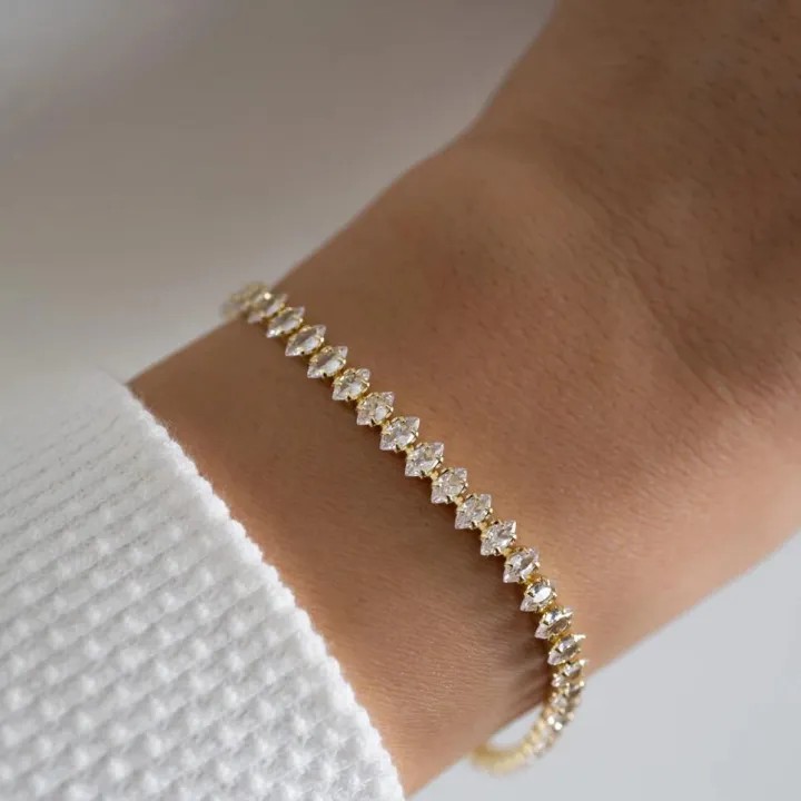 Sparkling%20Cubic%20Zircon%20Tennis%20Bracelets%20for%20Women%20Luxury%20Dainty%20Stackable%20Gold%20Color%20Chain%20Crystal%20CZ%20Banquet%20Wedding%20Jewelry%20-%20Image%202