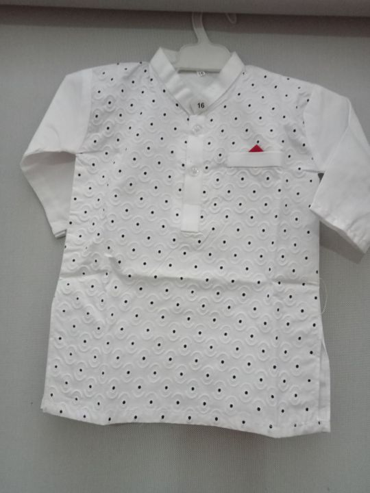 White%20kameez%20shalwar%20with%20emboss%20design%20cotton%20fabric%20and%20stylish%20pocket%20-%20Image%202