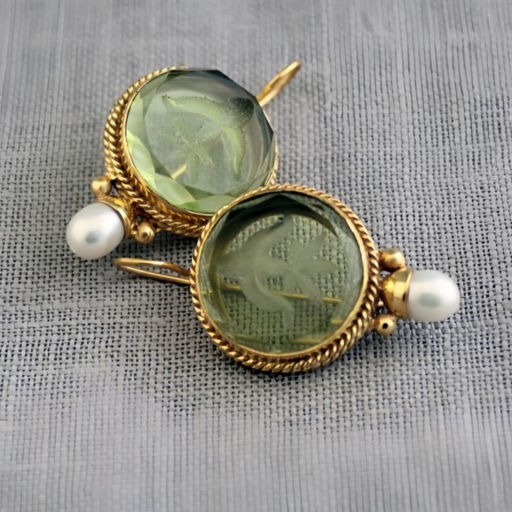 Elegant%20Vintage%20Geometric%20%20Pearl%20Pendant%20Drop%20Earrings%20Women%20Exquisite%20Hanging%20Piercing%20Earring%20Wed%20Bridal%20Jewelry%20%20-%20Image%205