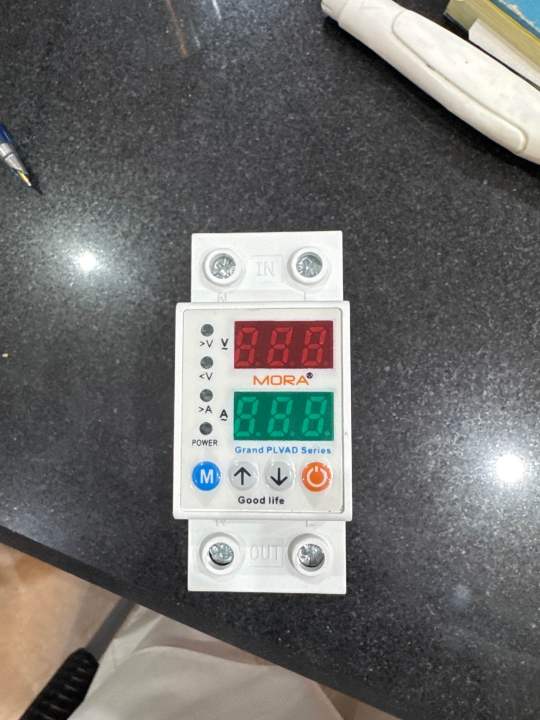 Mora Voltage Controller