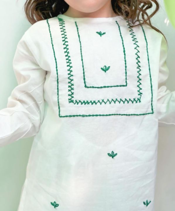 14%20august%20dress%20%7C%20Hand%20embroidered%202-piece%20set%20%7C%20Green%20and%20white%20dress%20%7C%20Independence%20Day%20dress%20%7C%20summer%20cotton/lawn%20dress%20for%20baby%20girls%20-%20Image%207
