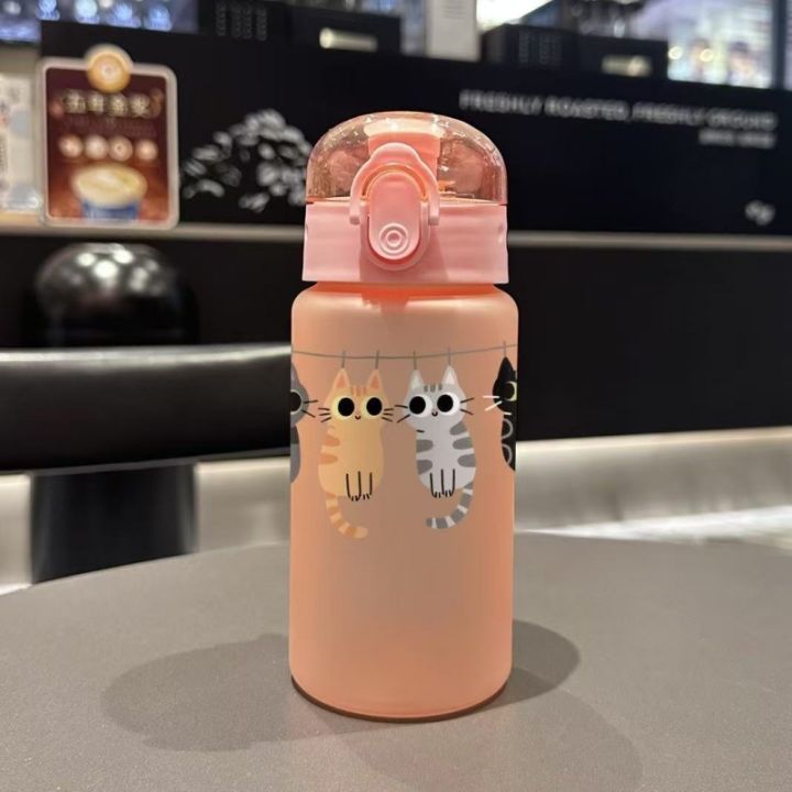 3D%20Printed%20550ML%20Cute%20Cat%20Sippy%20Cup%20%E2%80%93%20Lightweight%20Plastic%20Kids%E2%80%99%20Water%20Bottle%20for%20School%20&%20Travel%20Leakproof%20Portable%20Sports%20Drink%20-%20Image%207