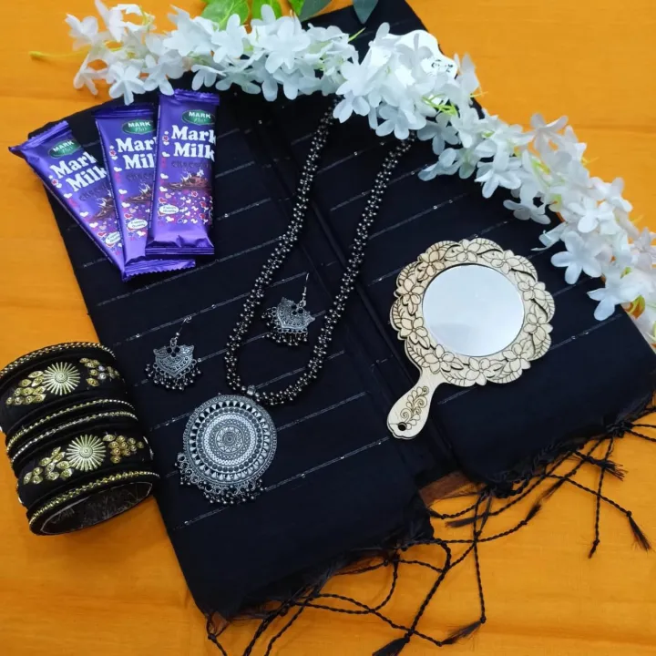 Premium%20Saree%20Combo%20Set%20for%20Women%20%E2%80%93%20Half%20Silk%20Chumki%20with%20Matching%20Accessories%20-%20Image%202