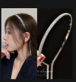 Stylish hair band made with high quality material. 