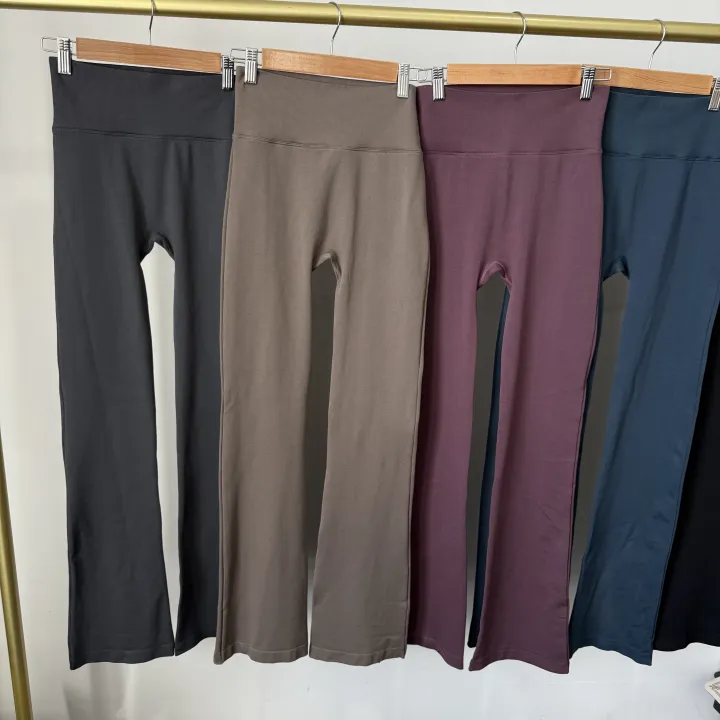 High%20Waisted%20Compression%20Without%20Awkward%20Lines%20Micro%20Flared%20Yoga%20Outdoor%20Wear%20Seamless%20Elastic%20Fitness%20Pants%20Lifting%20Leggings%20-%20Image%204