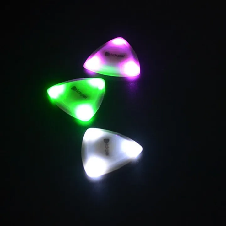 2/1PCS%20Glowing%20Guitar%20Picks%20Acoustic%20Electric%20Guitar%20With%20LED%20Light%20Luminous%20Pick%20Musical%20Stringed%20Instrument%20Glowing%20Plectrum%20-%20Image%202